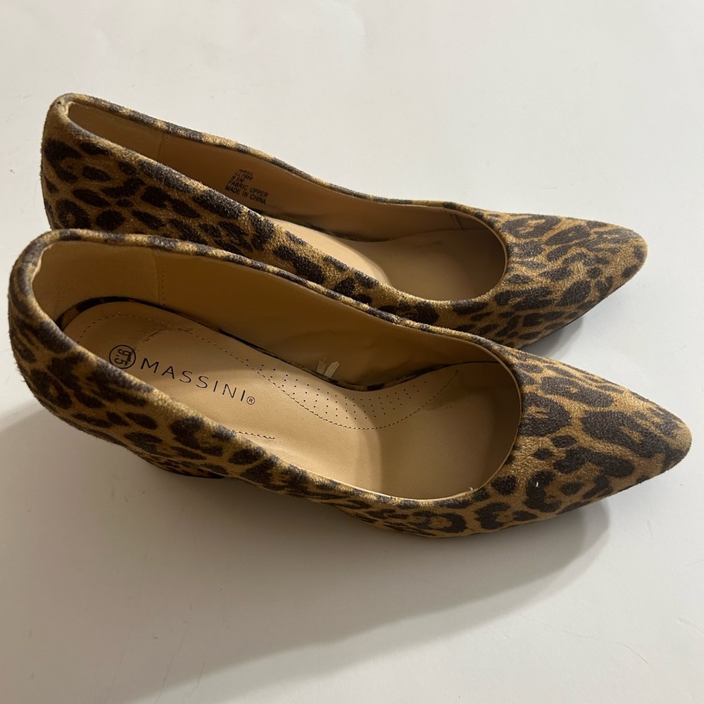 MASSINI ARIEL ANIMAL PRINT FABRIC BLOCK HEEL POINTY TOE WOMEN’S PUMPS SIZE 9.5
